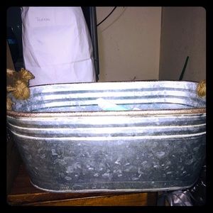 Small wedding wash tub decor